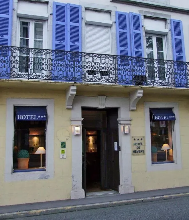 Devanture d'hôtel